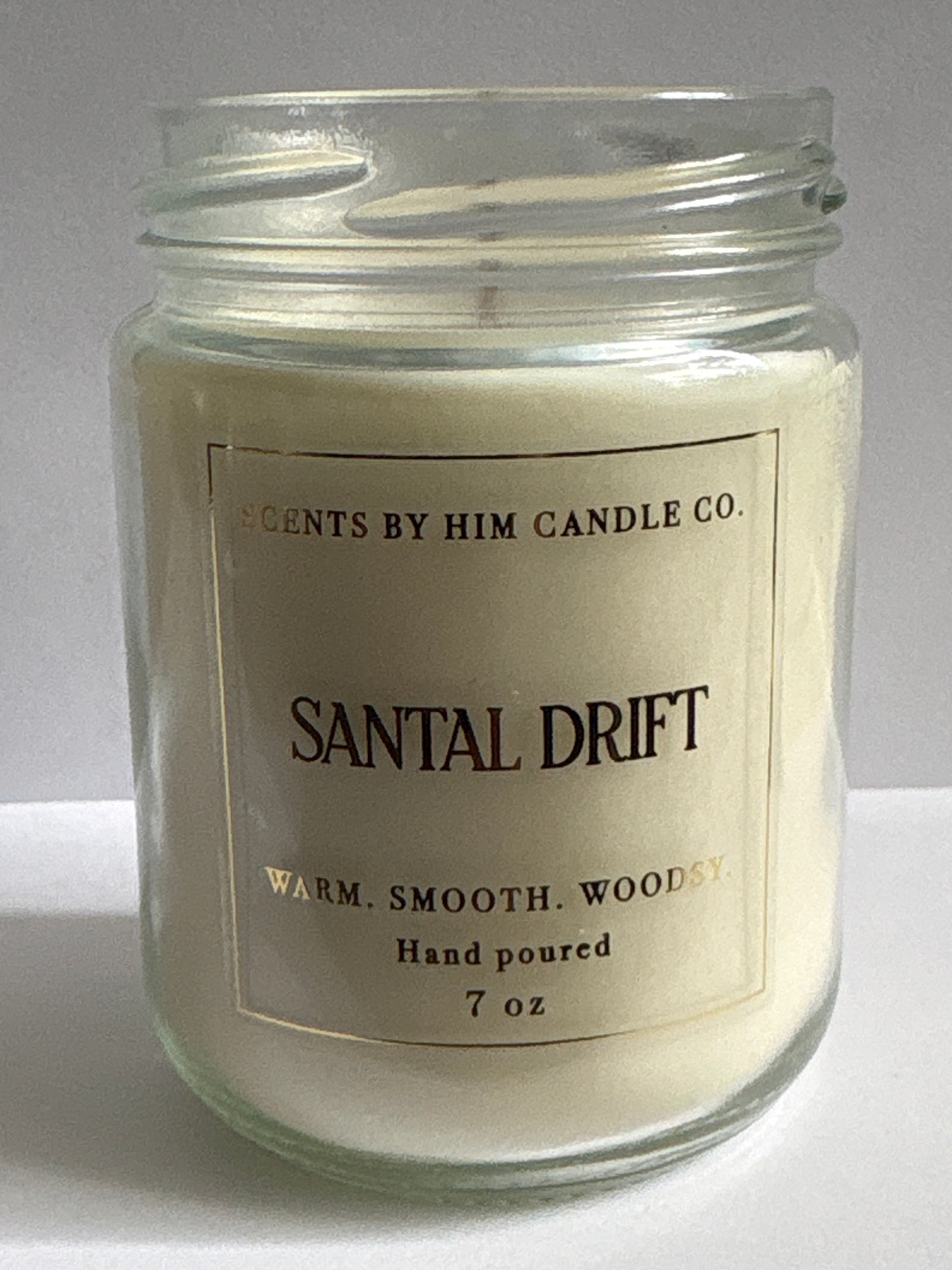 SANTAL DRIFT - 7 oz Candle
Perfect for smaller spaces and everyday enjoyment.